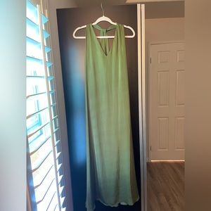 Banana Republic Flowing Green dress Size Large